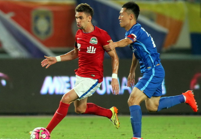 沙尔克04终结连败,挽回颓势 沙尔克04终结连败,挽回颓势