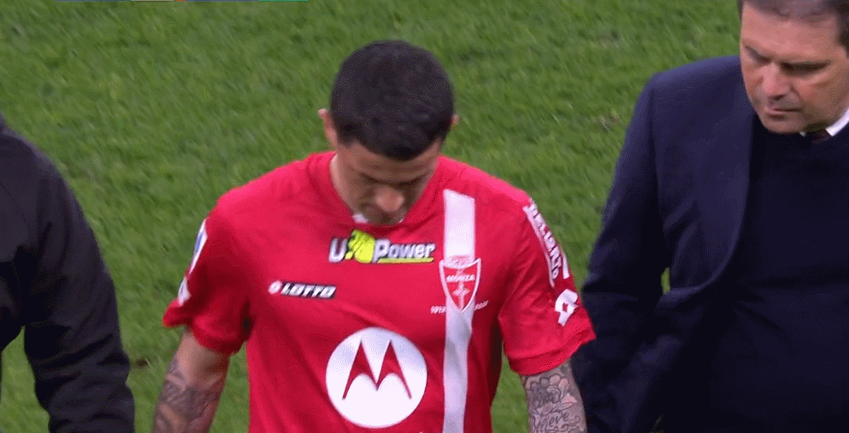 卢卡库脚踝受伤，赛季前景蒙上阴影的简单介绍