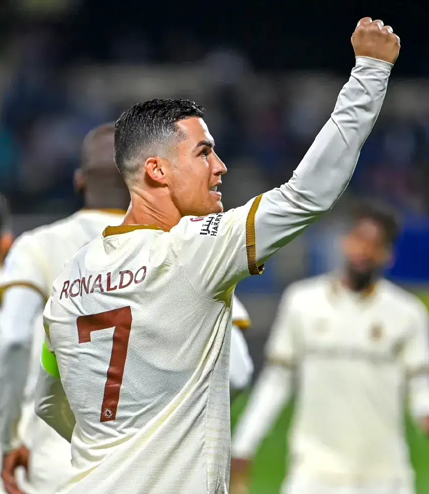 熊猫体育中国App-哈尔滨队客场大胜，取得重要胜利