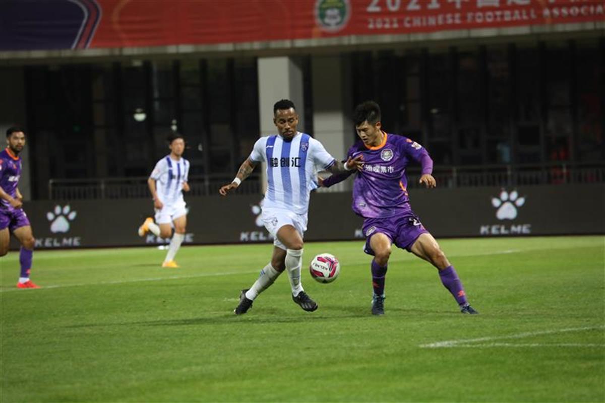 哈尔滨队客场大胜，取得重要胜利