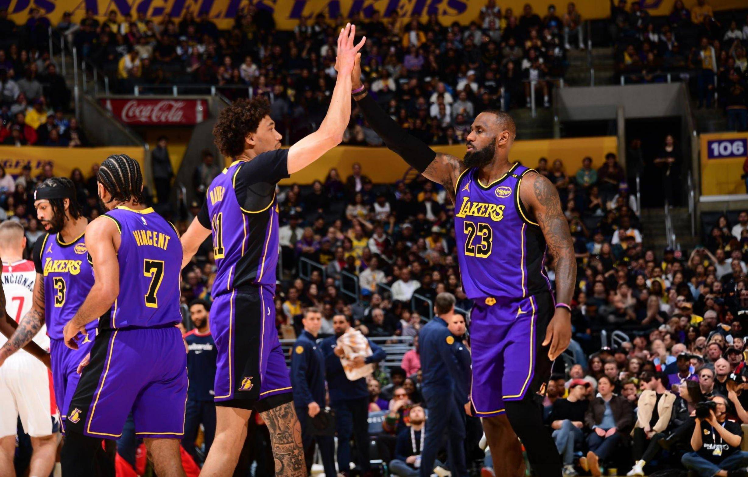 熊猫体育-詹姆斯砍下三双，湖人击败猛龙